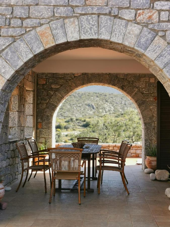 Athevillas Antonis Mína المظهر الخارجي الصورة