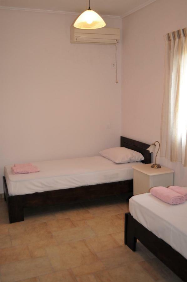 Athevillas Antonis Mína المظهر الخارجي الصورة